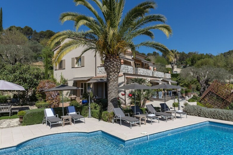 Bed & Breakfast Chambres D'h�tes Villa C�dria
