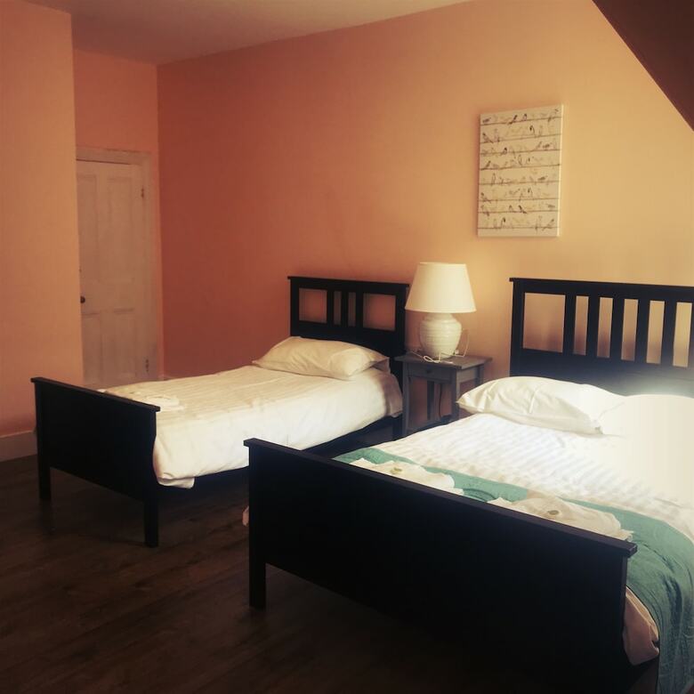 Bed & Breakfast Tourian Lounge Hotel