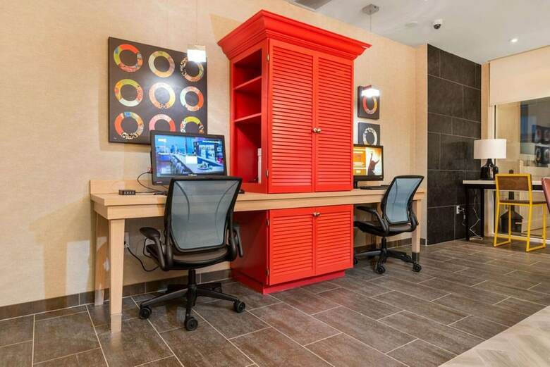 Hotel Home2 Suites By Hilton Newark Airport