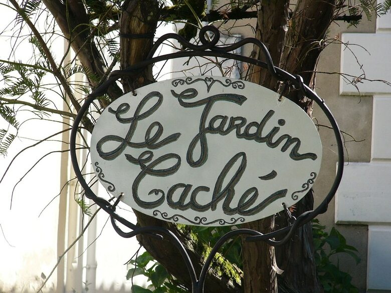 Le Jardin Cach�