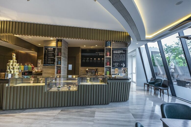 Hotel Doubletree By Hilton Ahmedabad