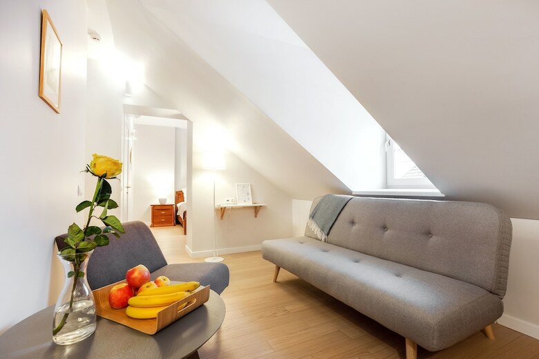 Jolly Apartments