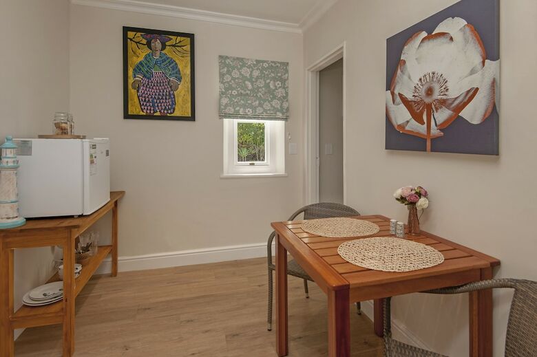 Hotel Malayla Guesthouse - Adults Only