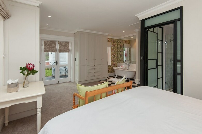 Hotel Malayla Guesthouse - Adults Only