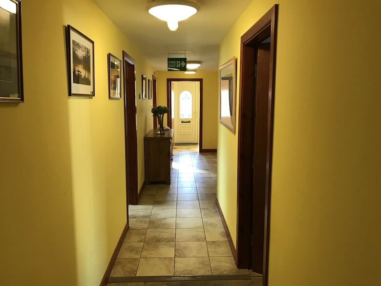 Hotel Pisgah Guest House