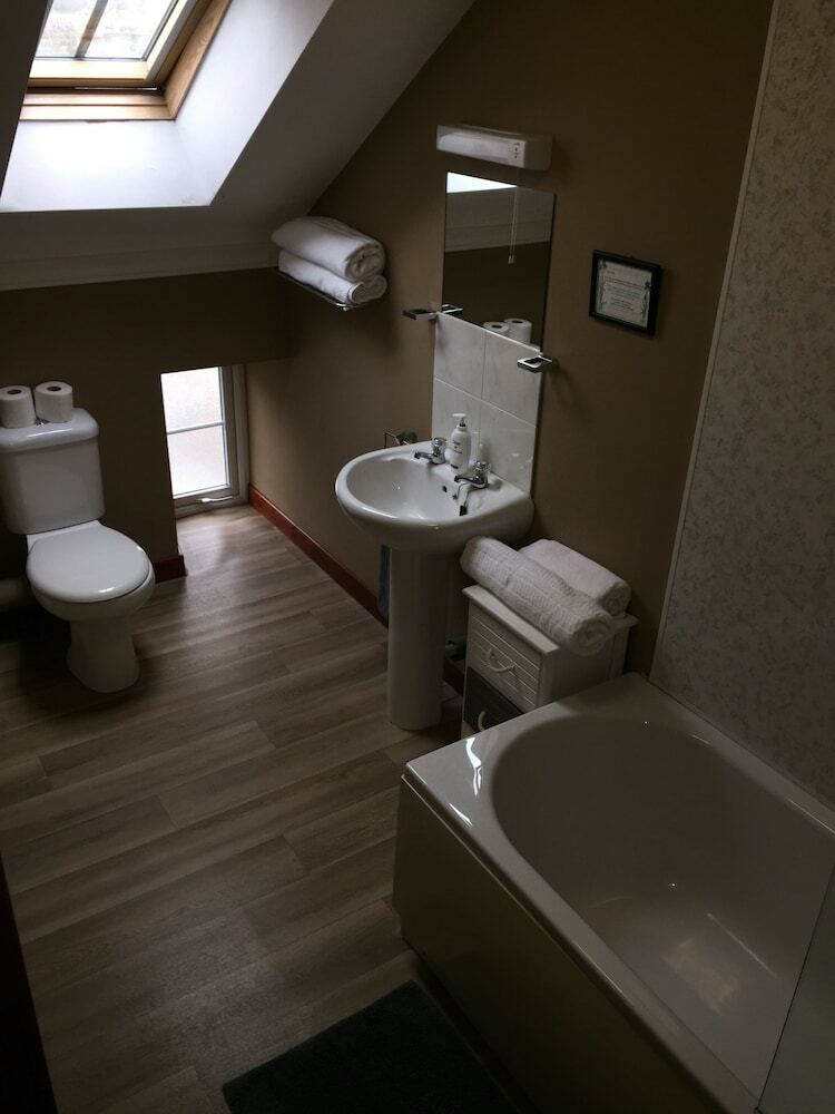 Hotel Pisgah Guest House