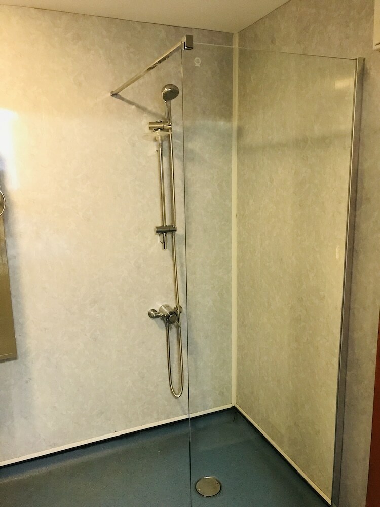 Hotel Pisgah Guest House