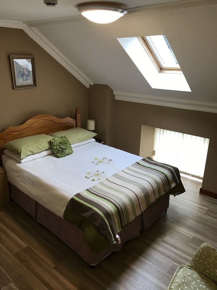 Hotel Pisgah Guest House