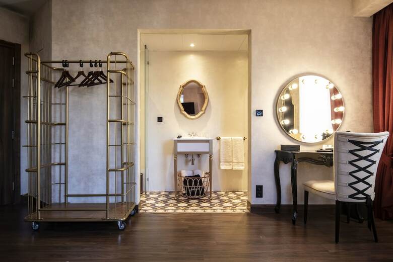 Maxime Hotel
