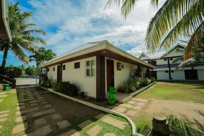 Hotel Bataan White Corals Beach Resort