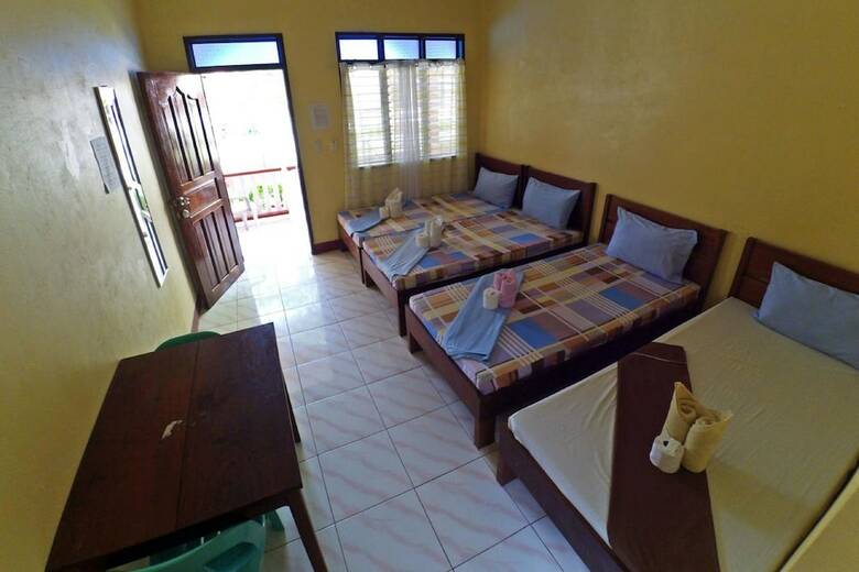 Hotel Jbr Tourist Inn