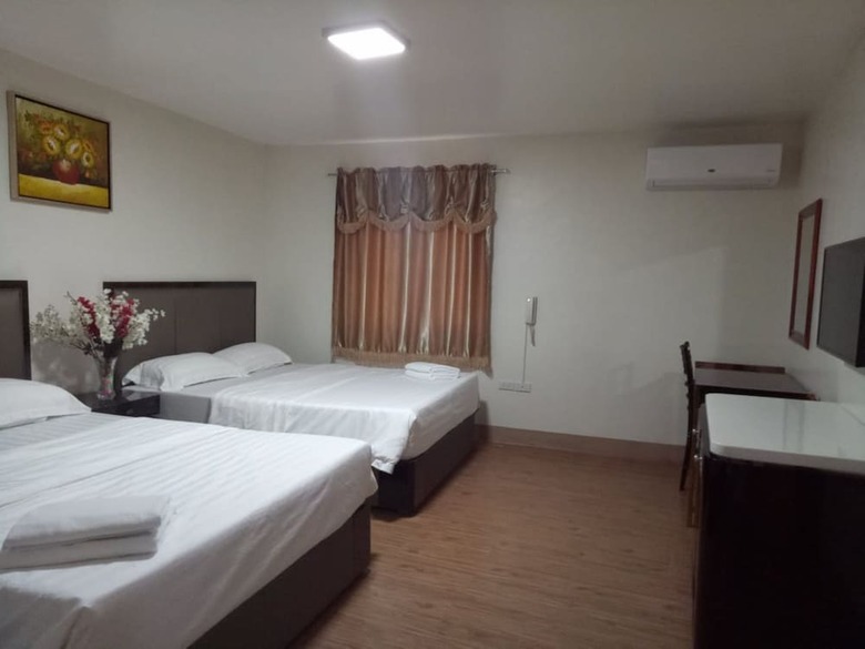 Meaco Royal Hotel-batangas City