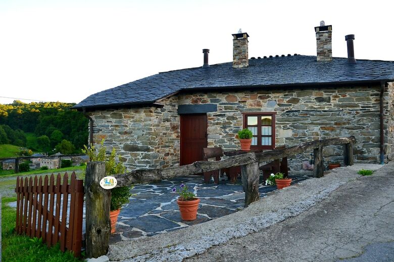 Apartamentos Rurales Ron