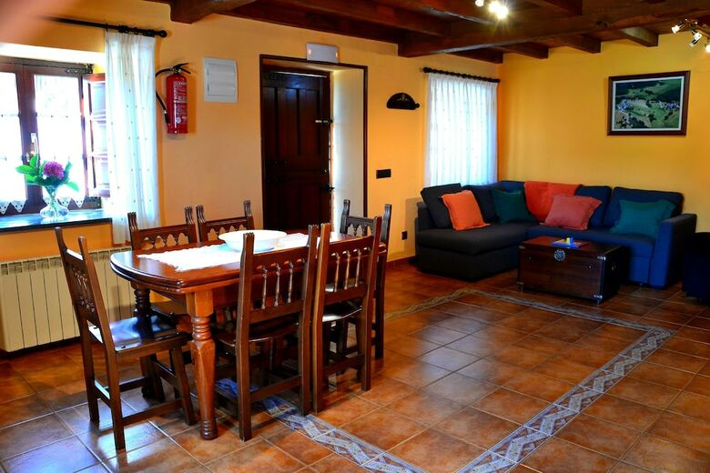 Apartamentos Rurales Ron