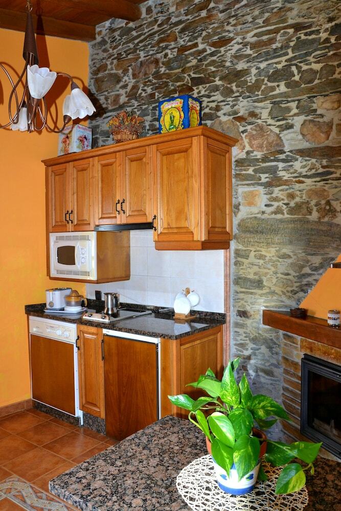 Apartamentos Rurales Ron