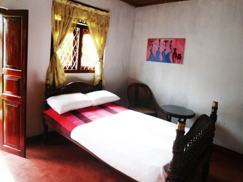 Hotel Dinesh Homestay