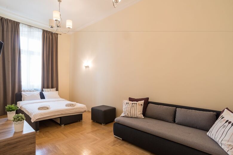 Rentplanet - Apartament Aria?ska 13