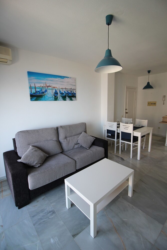 Eucalipto 5� 1 - Apartamento En Primera L�nea de Playa