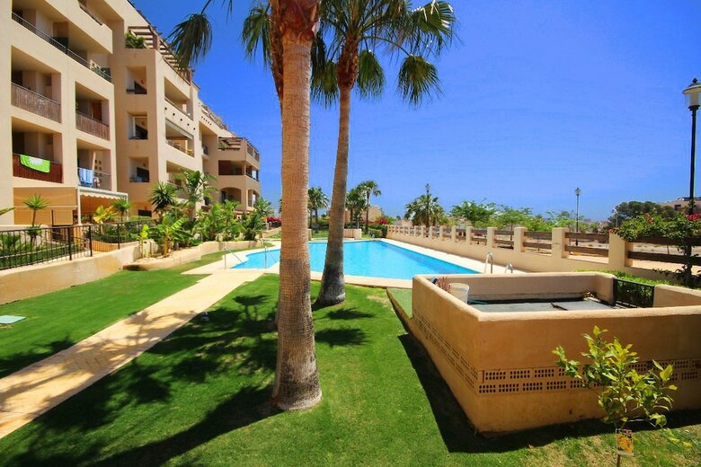 Albardi 3�a - Magn�fico Apartamento En Aguadulce