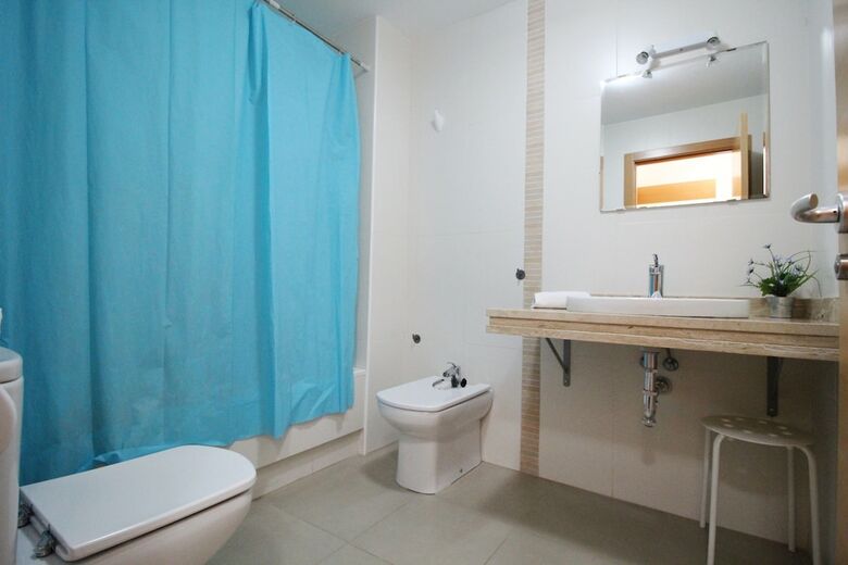 Albardi 3�a - Magn�fico Apartamento En Aguadulce