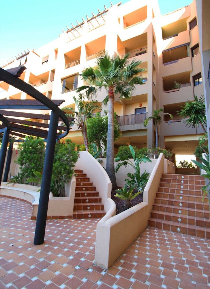 Albardi 3�a - Magn�fico Apartamento En Aguadulce