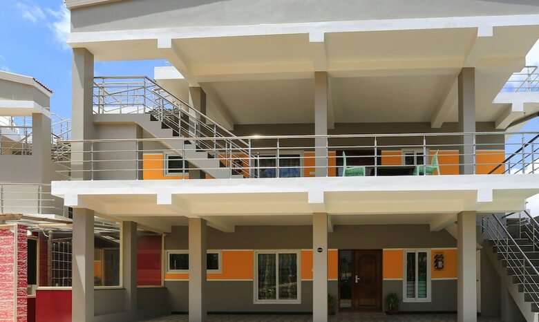 Hotel Treebo Trend Light House