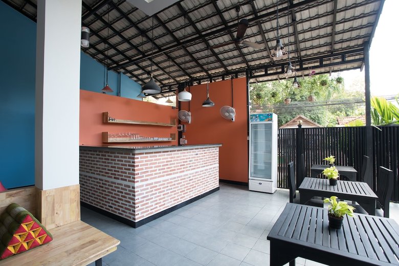 Hostal Noni Tree Hostel