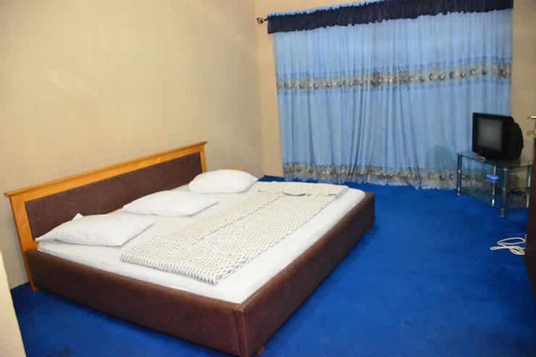 Hotel Queens Way Resorts