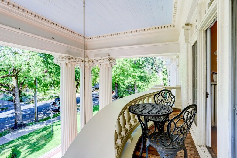 Portland's White House - Bed & Breakfast