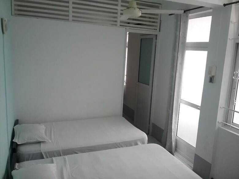 Hostal La Plaine Verte Guest House