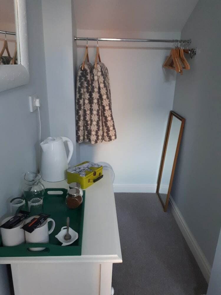 Field View B&B