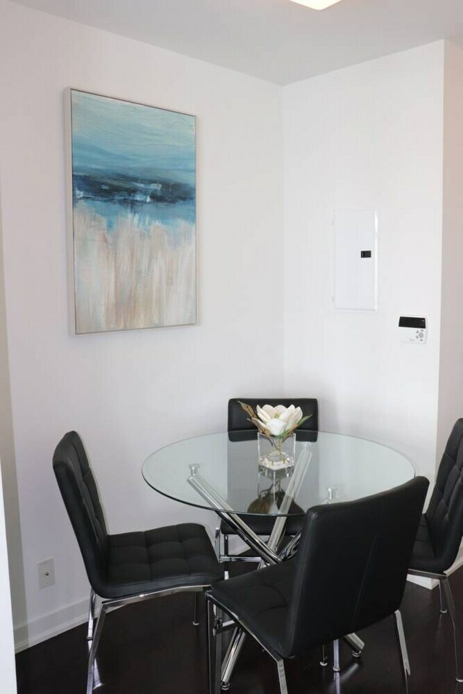 Apartamentos Aaira Suites Cn Tower View