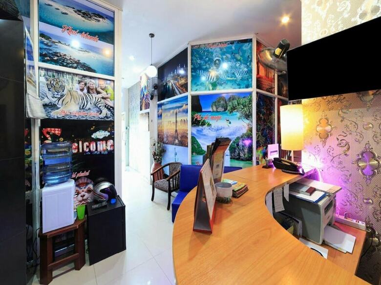 Hotel 7 Sky Residency