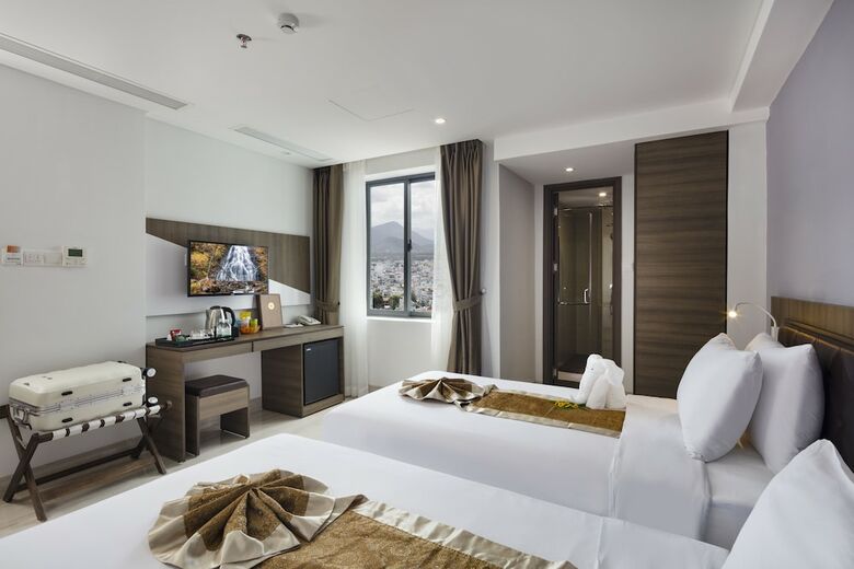 Diamond Nha Trang Hotel