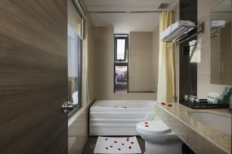 Diamond Nha Trang Hotel
