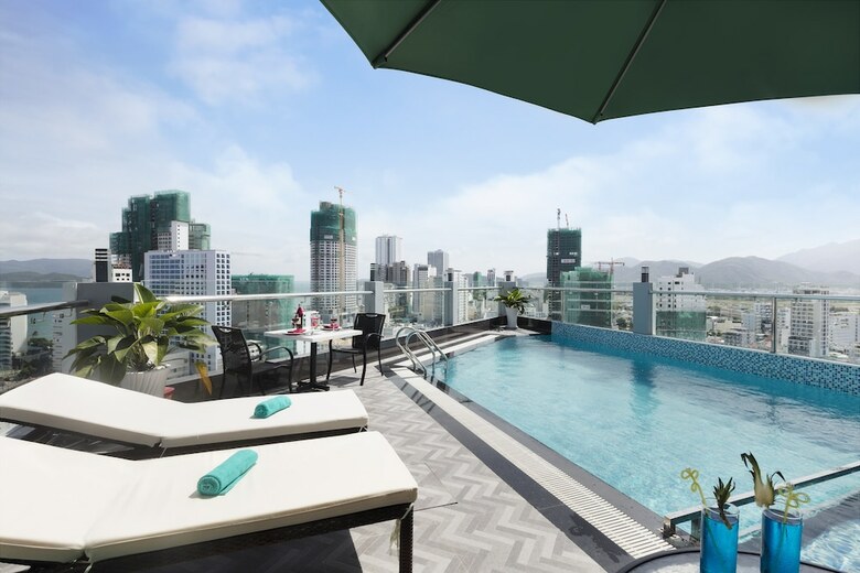Diamond Nha Trang Hotel