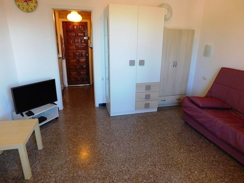 Apartamentos Estudio La Mas�a - A168
