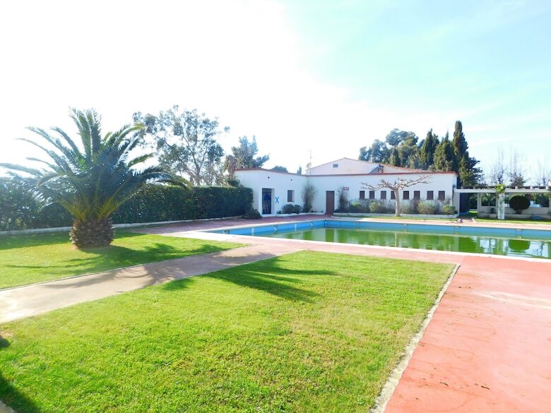 Apartamentos Estudio La Mas�a - A168