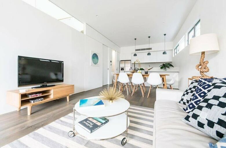Bb56 Bright And Breezy Bondi Beach House