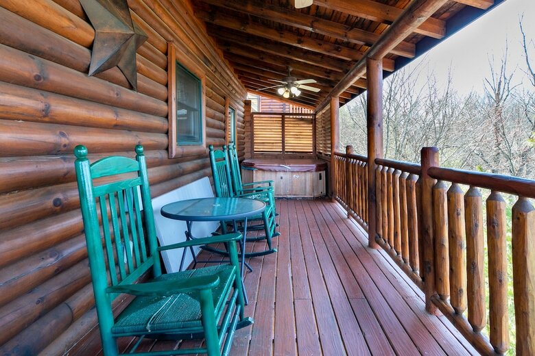 Charming Cabin Hot Tub And Pool Access