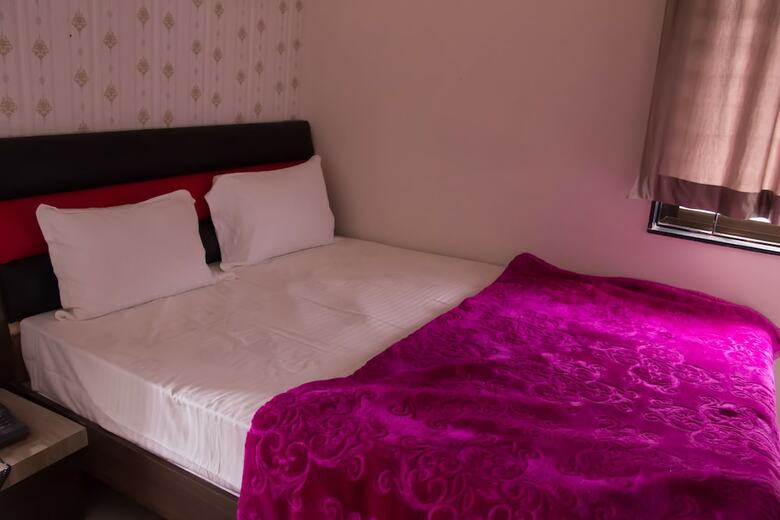 Hotel Shree Palace & Restaurant