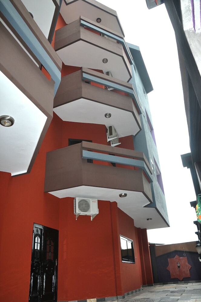Diamond Hotel