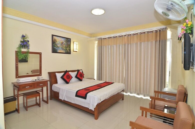 Hotel Reddoorz Plus @ Pham Ngu Lao 2