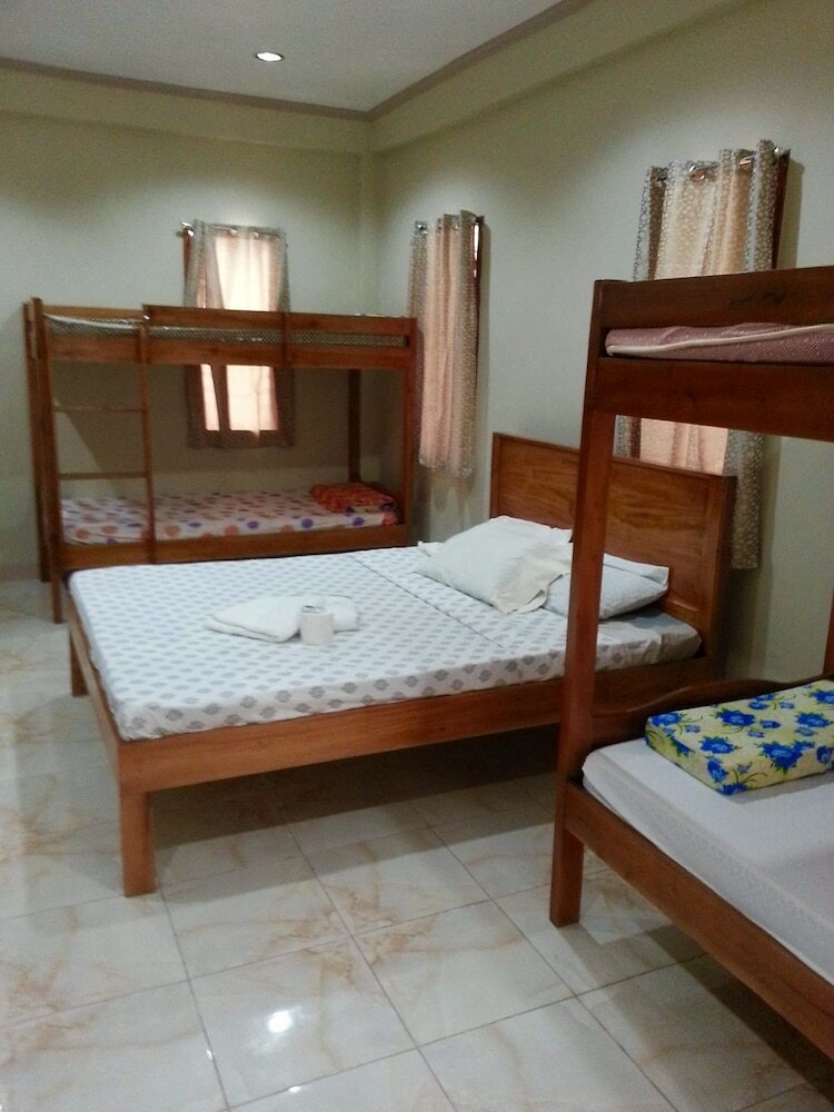 Hotel D's Ocean View Beach Resort