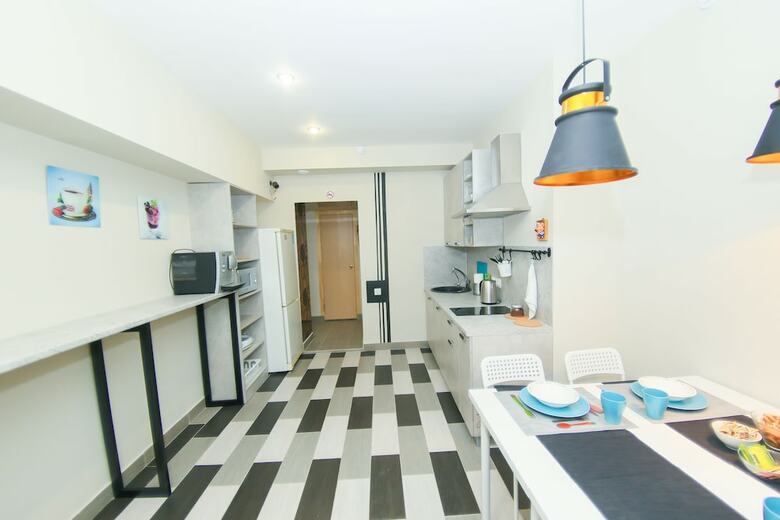 Hostal Kupe Capsule Hotel & Hostel