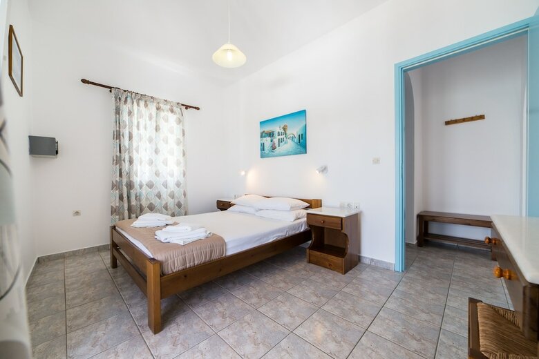 Hotel Theologos Place