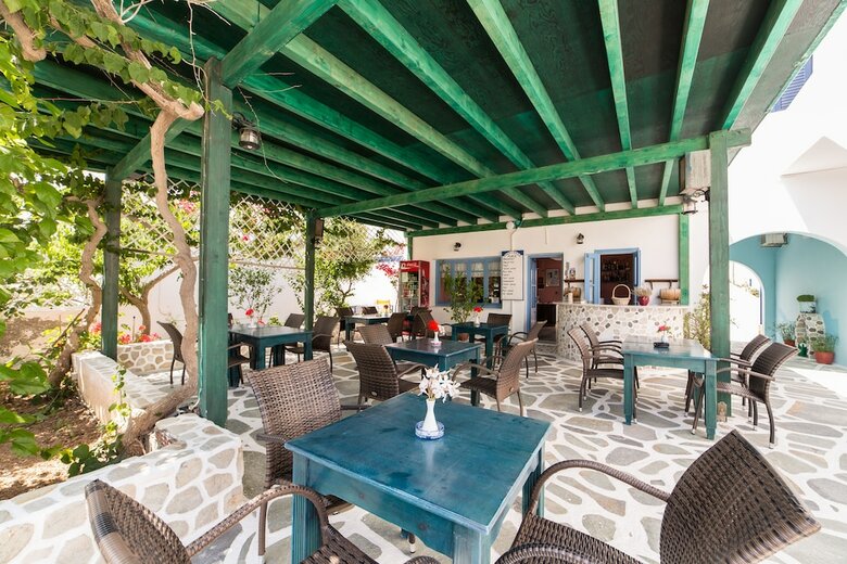 Hotel Theologos Place