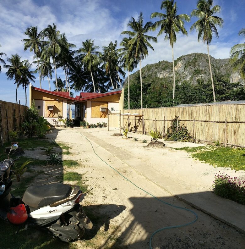 Hotel Palm Bay Beach Cottages