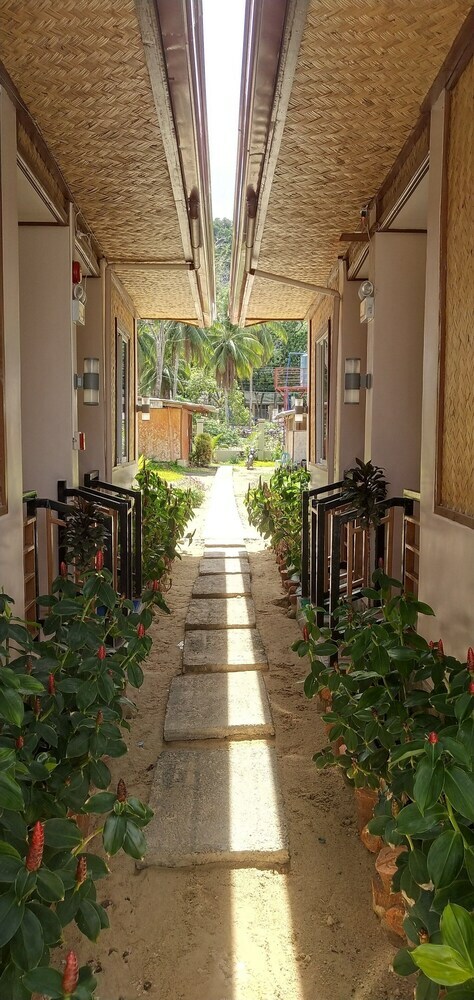 Hotel Palm Bay Beach Cottages