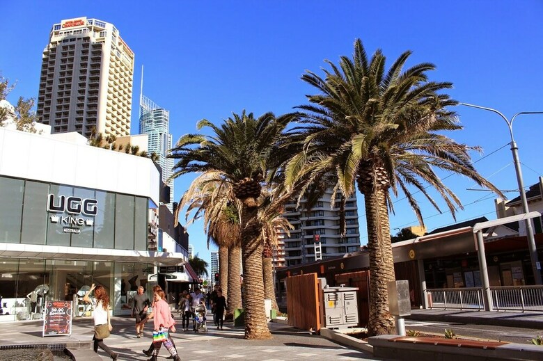 Apartamentos Circle On Cavill Apts - Holiday Paradise